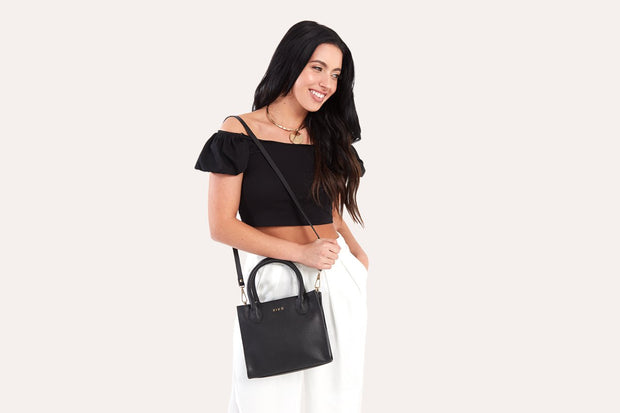 Simplistic Crossbody - ZOQ Leather