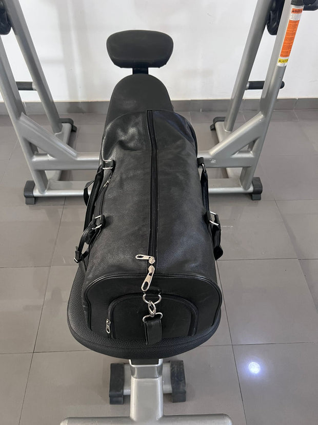 Black Leather Gym Duffle Bag – Luxury Travel & Weekender Bag for Men & Women" - ZOQ Leather